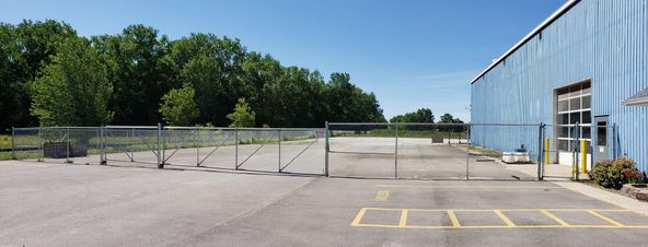2703 W 9th St, Marion, IN 46953